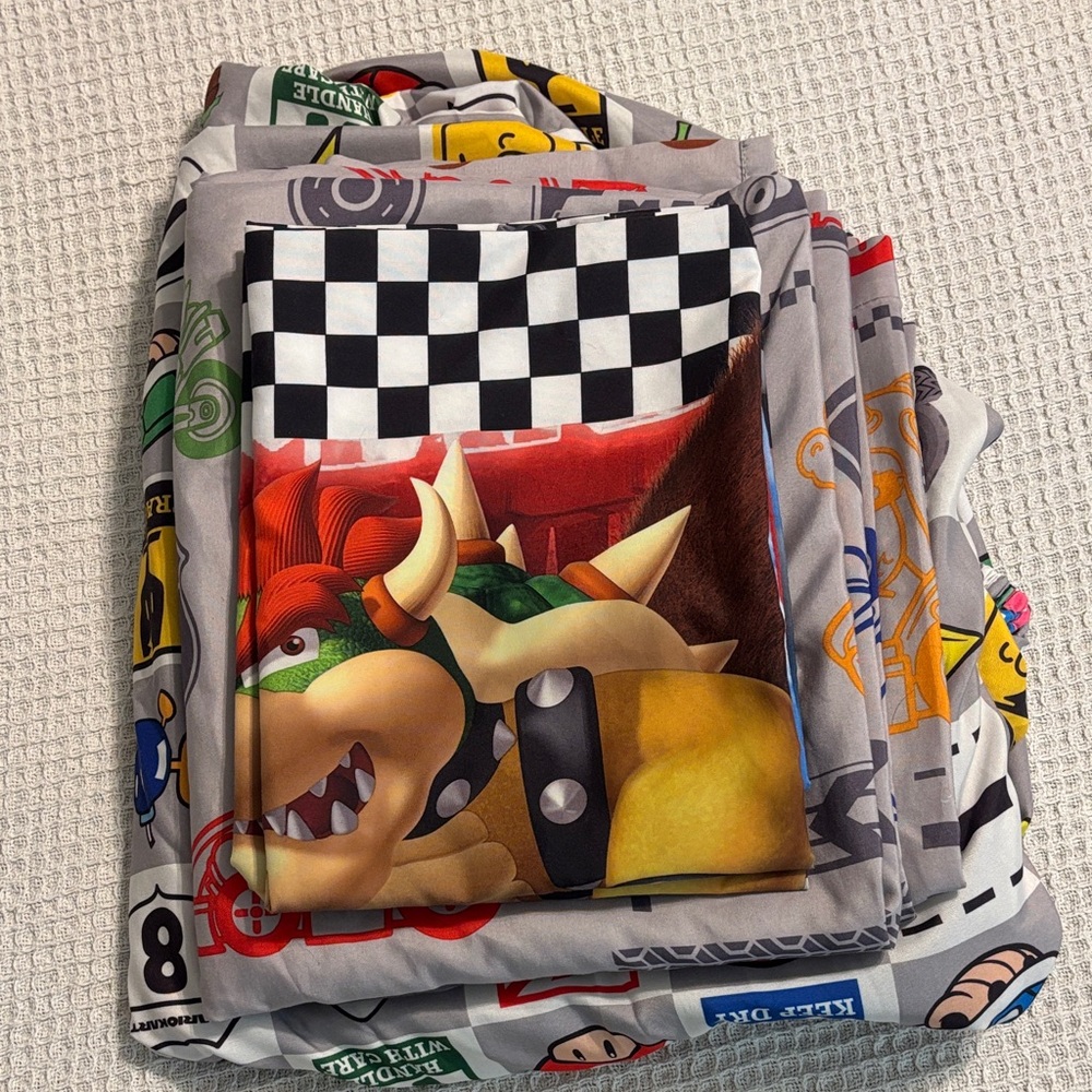 Colorful MarioKart Character Print Bedding Set-full